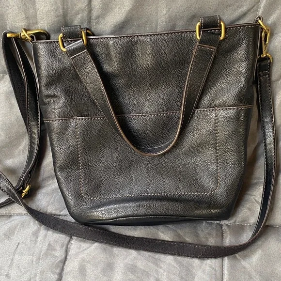 Fossil black pebbled Leather crossbody with Gold Accents - Picture 1 of 11